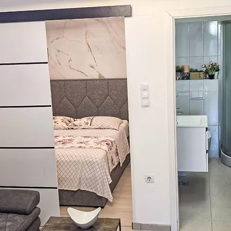 Lux Adriatica 2 By Interhome Apartman